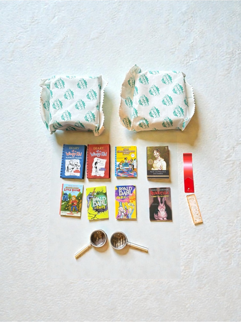 Mini Brands Books lot-Series One